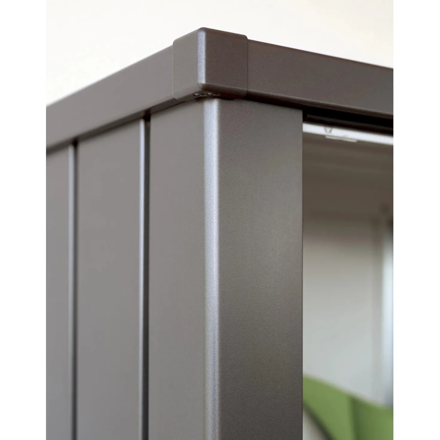 Armadio da esterno Biohort Julia taglia M High argento metallizzato