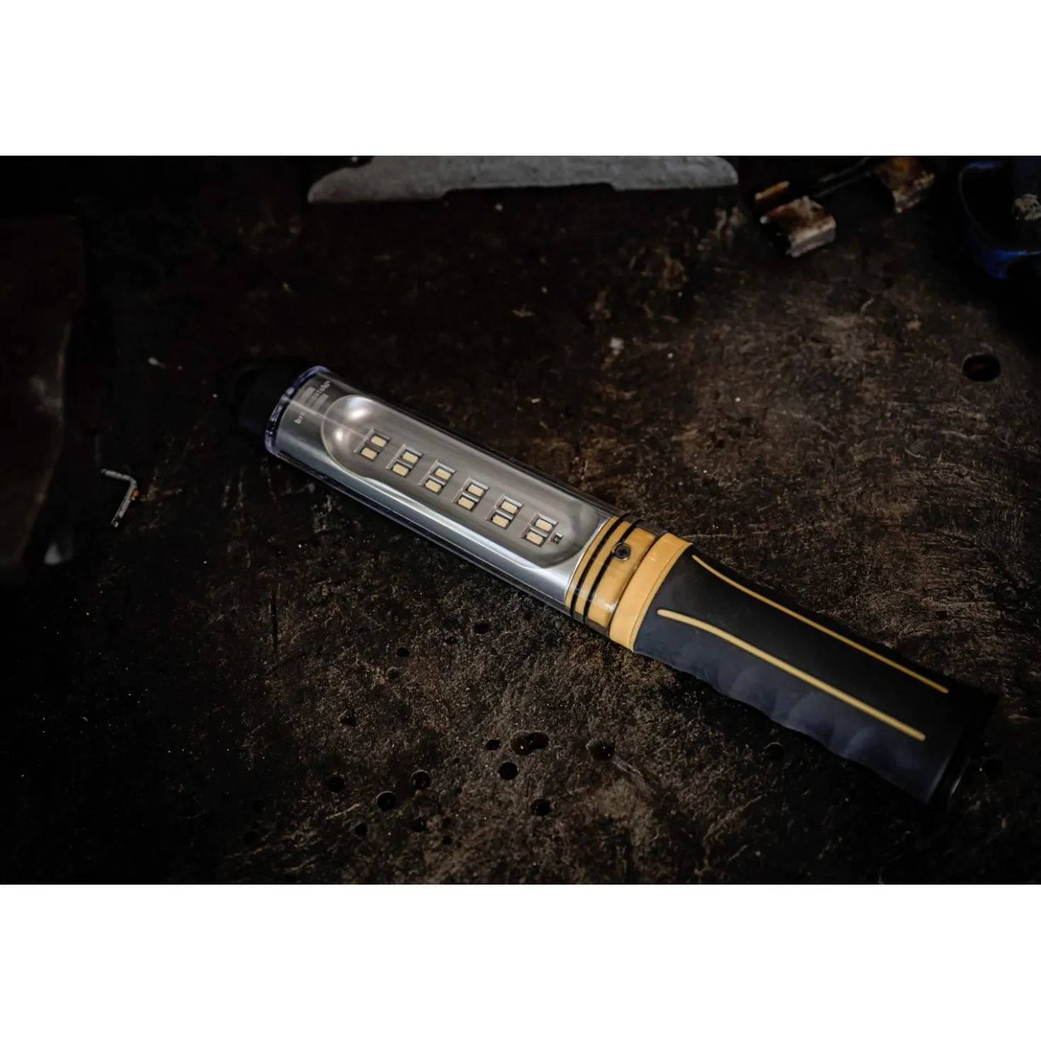 Lampada officina LED brennenstuhl® WL 500 A IP54 520lm