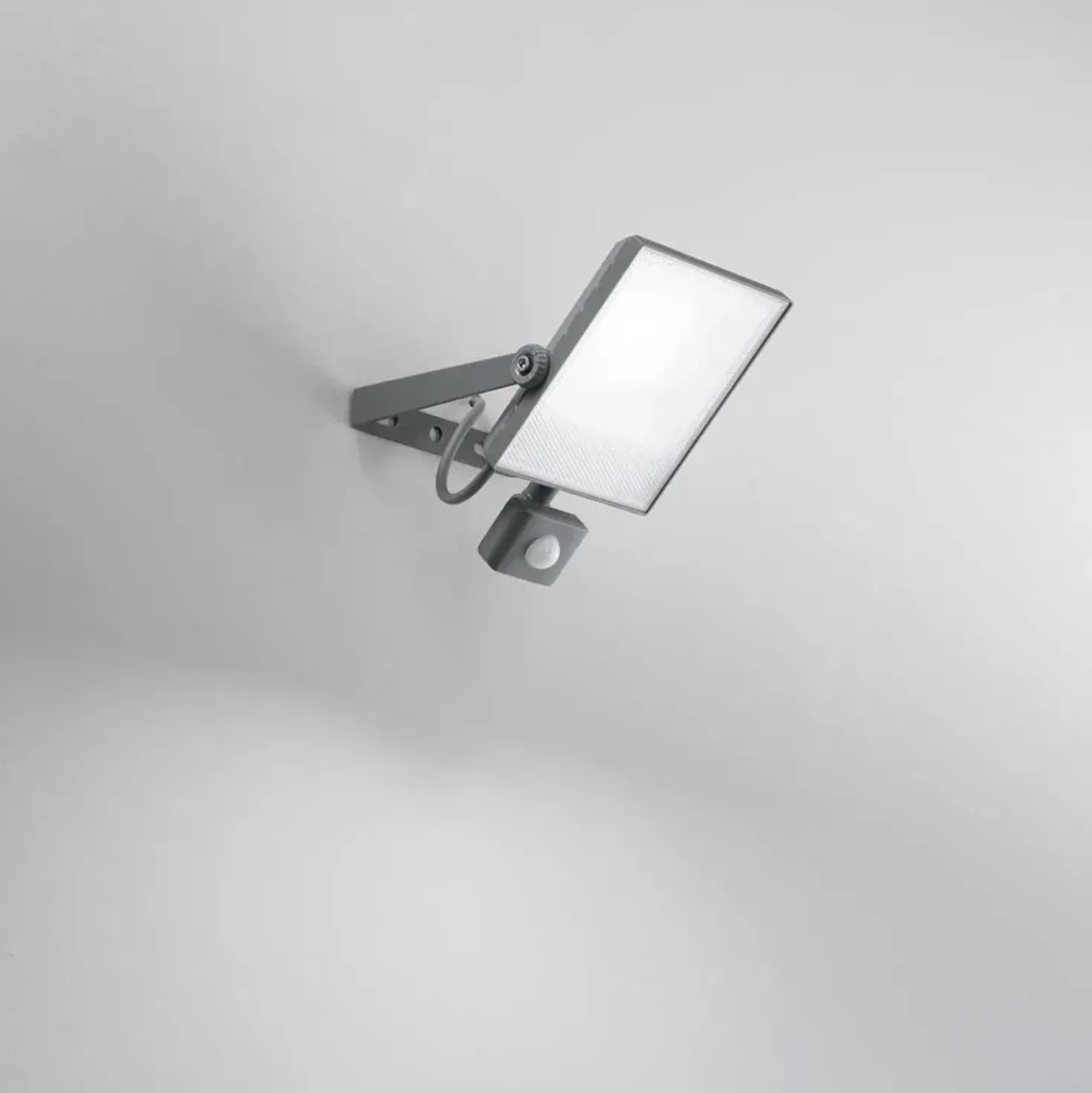 Proiettore LED Axel 30W 3000-4000K in alluminio 17,3x5,8x2,6 cm