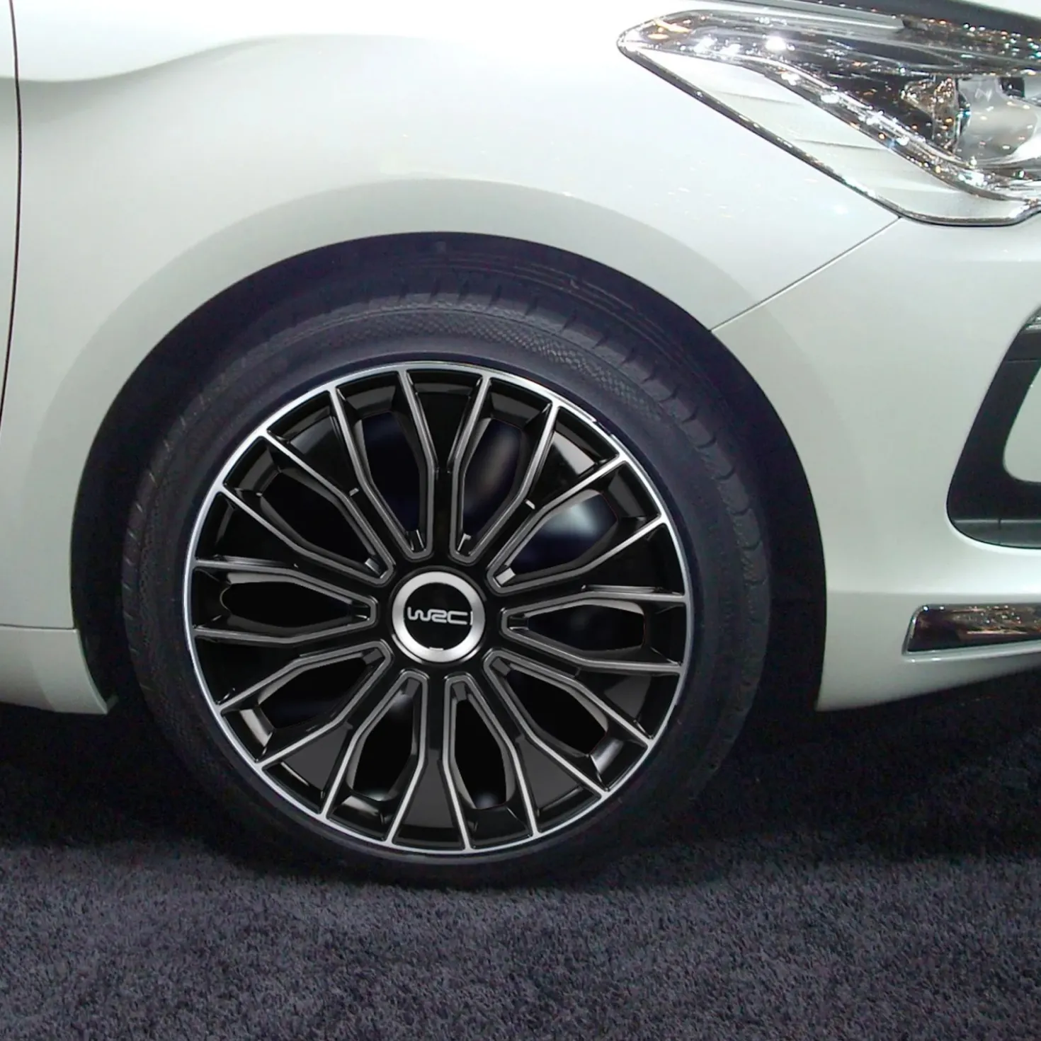 WRC scatola 4 copricerchi 13" bicolore